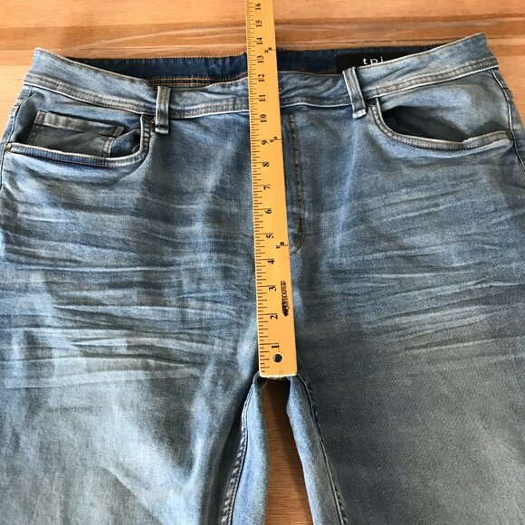 TPJ Slim Thick Jeans Men 38x30 Gray Mid Rise Stretch Comfort 17116 - Picture 7 of 12
